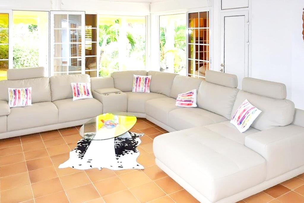 House with 4 bedrooms in Saint Francois with private pool enclosed garden and WiFi 3 km from the beach - image 5