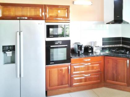 Villa with 3 bedrooms in Saint Francois with private pool enclosed garden and WiFi 3 km from the beach - image 7