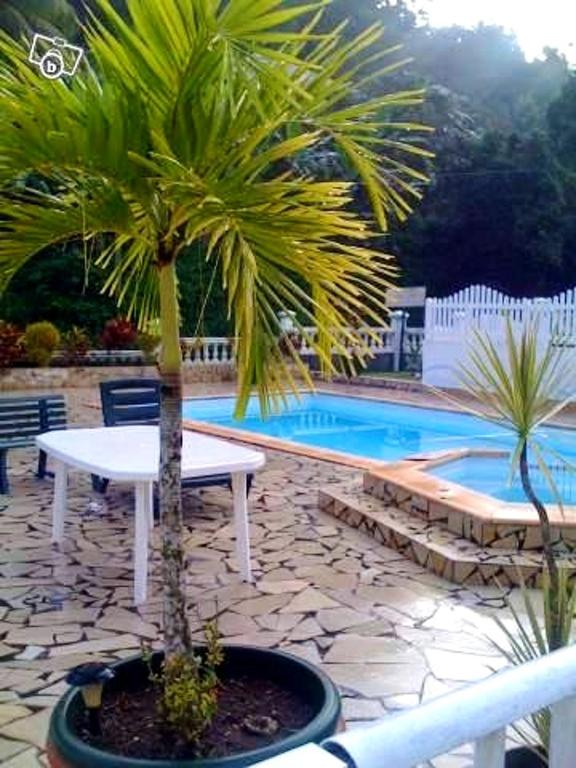 Apartment with 5 bedrooms in Le Gosier with shared pool enclosed garden and WiFi 5 km from the beach - main image