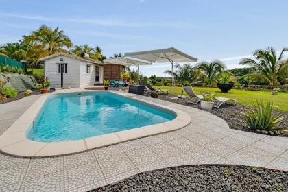 Bungalow with one bedroom in Petit Bourg with shared pool enclosed garden and WiFi 10 km from the beach - image 11