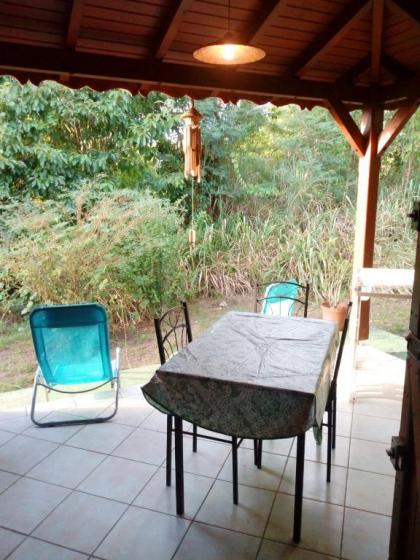 Bungalow with one bedroom in Le Gosier with shared pool furnished garden and WiFi 3 km from the beach - image 4