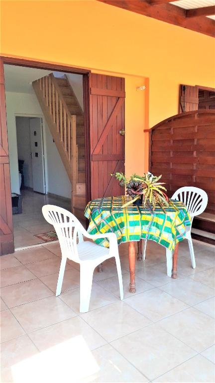 Apartment with 2 bedrooms in Capesterre Belle Eau with enclosed garden and WiFi 8 km from the beach - main image