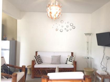 Apartment with 2 bedrooms in Le Gosier with enclosed garden and WiFi 800 m from the beach - image 19