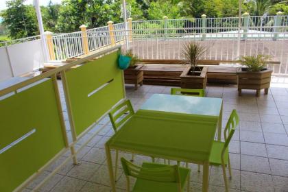 House with one bedroom in Le Gosier with furnished terrace and WiFi 3 km from the beach - image 14