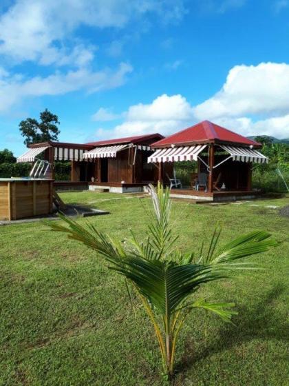 Bungalow with one bedroom in Capesterre Belle Eau with wonderful mountain view private pool enclosed garden 12 km from the beach - image 1