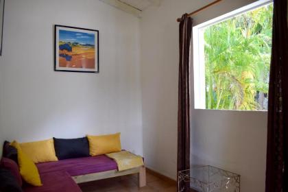 House with one bedroom in Le Gosier with furnished terrace and WiFi 1 km from the beach - image 11
