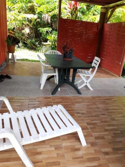 House with one bedroom in Petit Bourg with furnished garden and WiFi 20 km from the beach - image 3