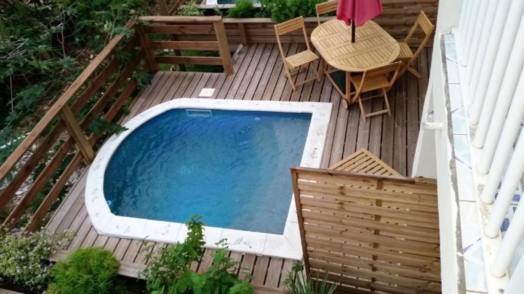 House with one bedroom in Le Moule with private pool enclosed garden and WiFi - main image