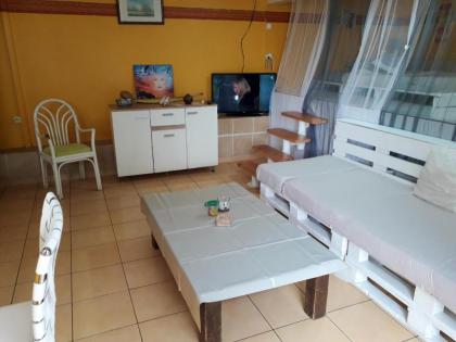 Studio in Vieux habitants with wonderful sea view enclosed garden and WiFi - image 1