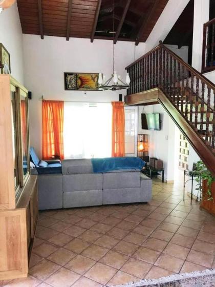 House with 4 bedrooms in Douville with enclosed garden and WiFi 3 km from the beach - image 2