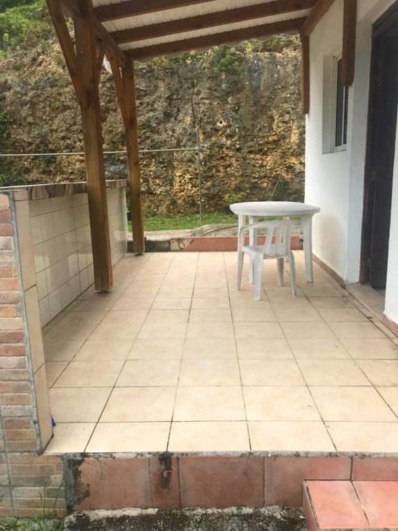 House with one bedroom in Le Gosier with enclosed garden 3 km from the beach - main image