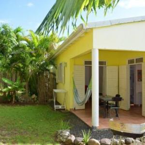 Maison d'une chambre avec terrasse amenagee et wifi a Le Gosier a 1 km de la plage