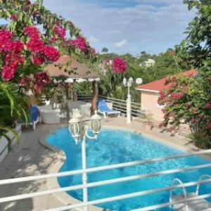 Appartement de 2 chambres avec piscine partagee balcon amenage et wifi a Sainte Anne a 6 km de la plage
