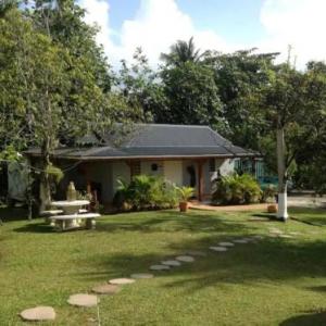 Gites Espace Quietude Chalet ALPINIA Avec WIFI Guadeloupe 