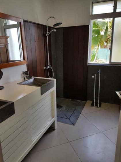 Habitation Villa Les Cassias - image 7
