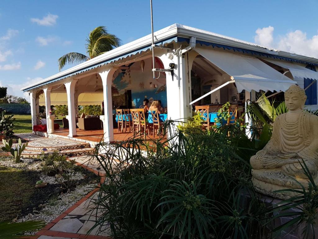 LE MOULIN DE LA BAIE piscine vue mer - image 2