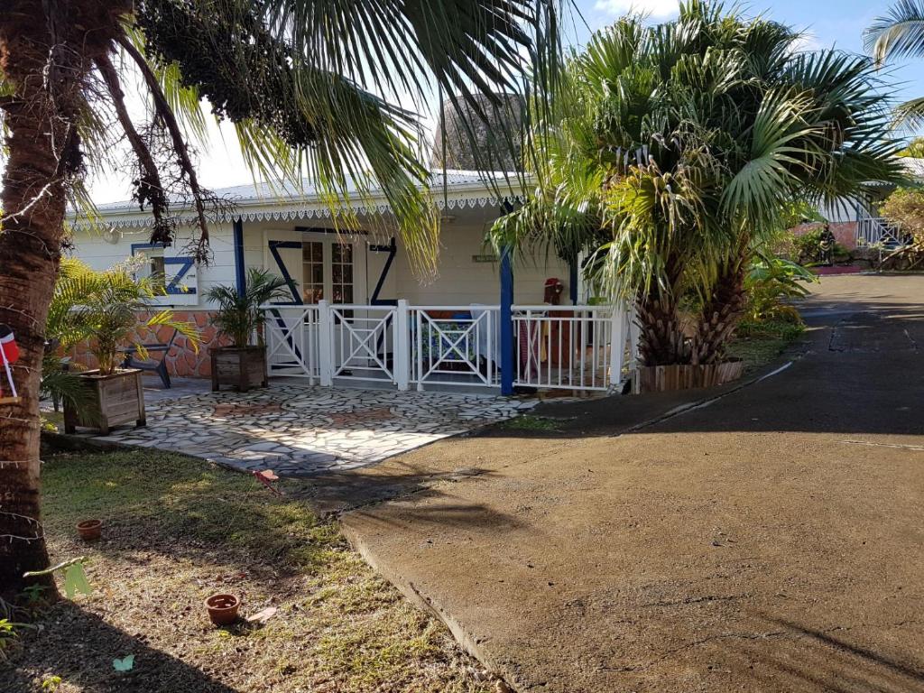 LE MOULIN DE LA BAIE piscine vue mer - image 5