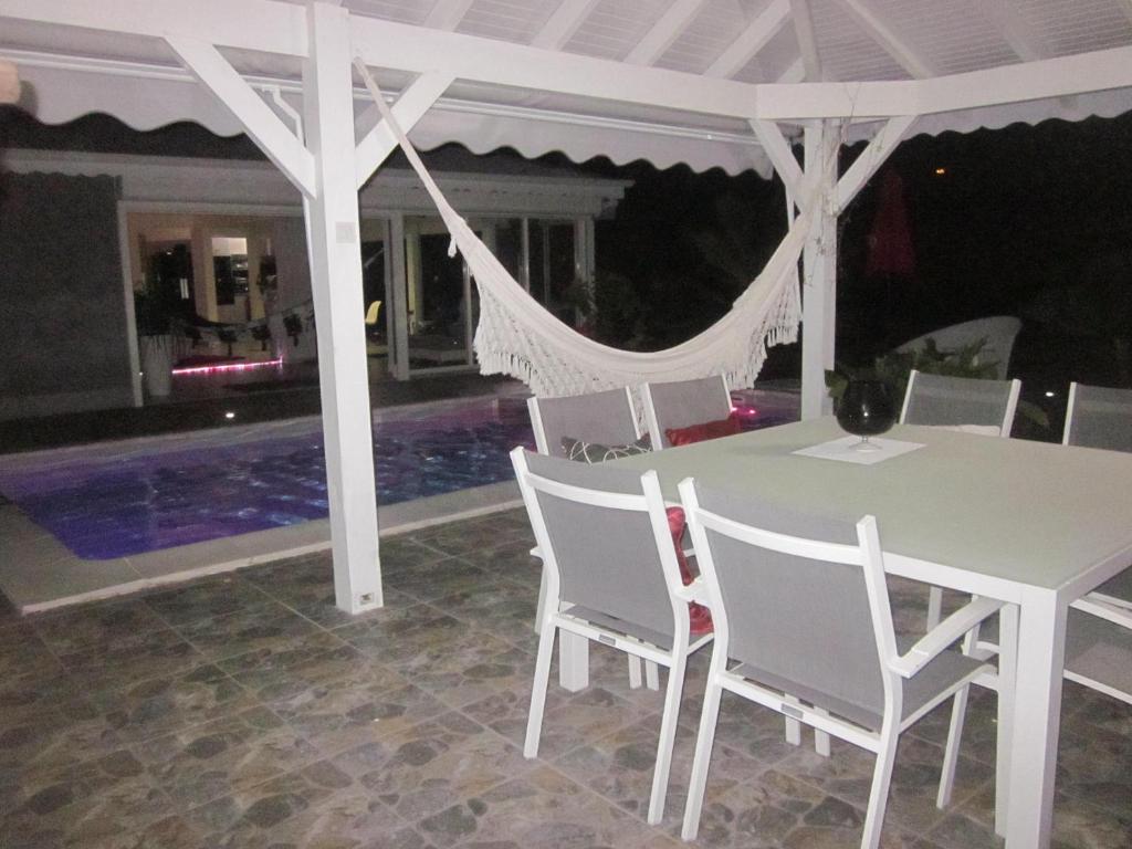 Villa Almeida à 500m de la plage - image 6