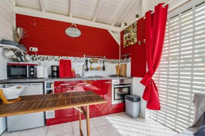 Bungalow d'une chambre avec piscine partagee jardin clos et wifi a Petit Bourg - image 14