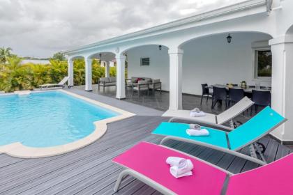 Villa les Mineurs : Superbe Villa avec Piscine et Jardin - image 1