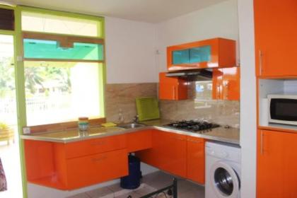 House with one bedroom in Le Gosier with furnished terrace and WiFi 3 km from the beach - image 9