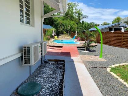 Appartement d'une chambre avec piscine partagee jardin clos et wifi a Le Gosier a 2 km de la plage - image 11
