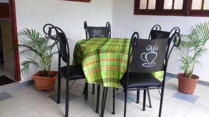 Maison d'une chambre avec jardin clos et wifi a Le Gosier - image 11