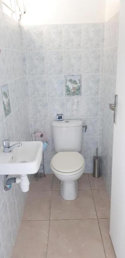 Villa de 3 chambres avec piscine privee et jardin clos a Le moule a 6 km de la plage - image 20