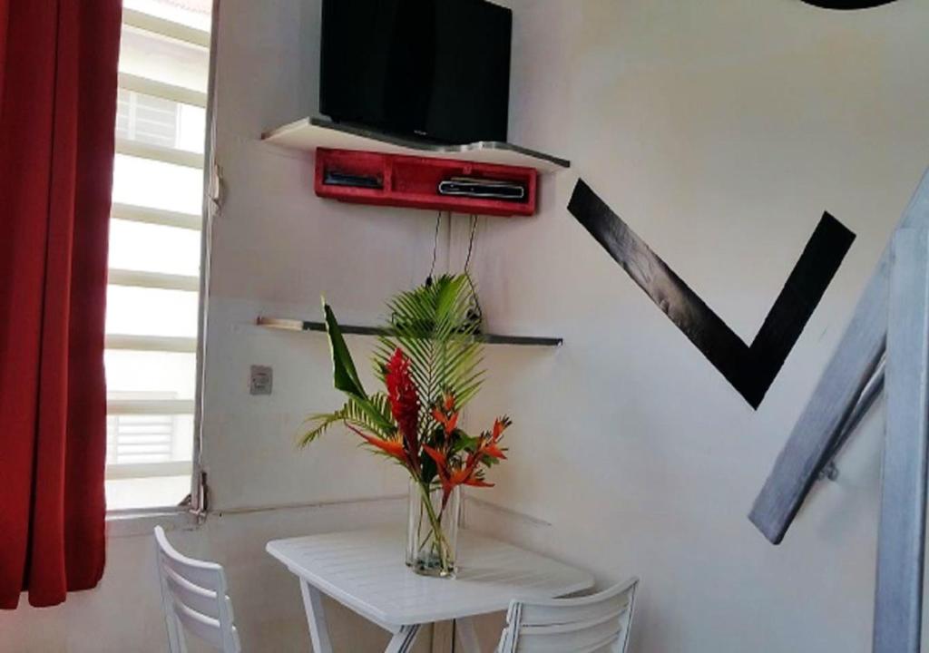 Appartement d'une chambre avec jardin amenage et wifi a Lamentin - image 3