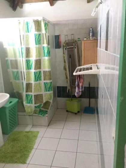 Maison de 2 chambres avec jardin clos et wifi a Le Moule a 2 km de la plage - image 15