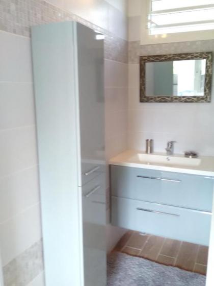 Bungalow d'une chambre avec piscine partagee jardin clos et wifi a Le Gosier - image 16