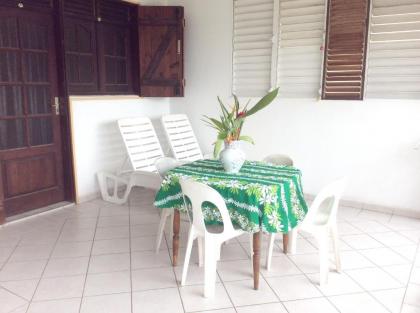 Appartement d'une chambre avec jardin clos et wifi a Petit Canal a 8 km de la plage - image 1