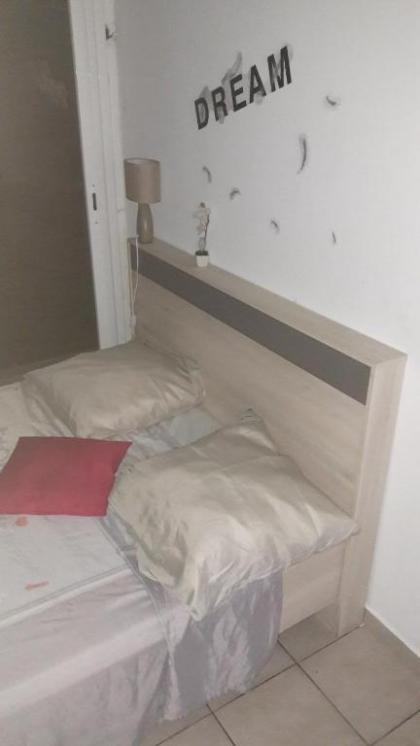 Bungalow d'une chambre avec piscine partagee jardin clos et wifi a Le Gosier a 2 km de la plage - image 14