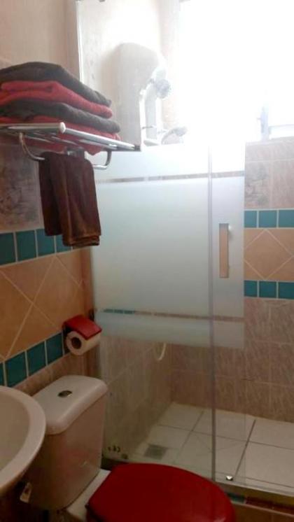 Maison d'une chambre avec piscine privee jacuzzi et jardin clos a Le Moule - image 10
