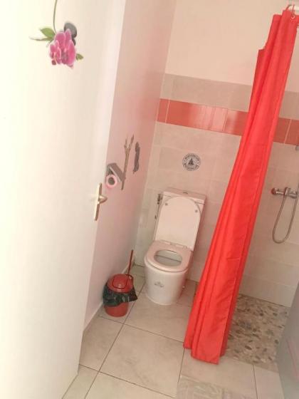 Appartement d'une chambre avec piscine partagee jardin clos et wifi a Le Gosier - image 8