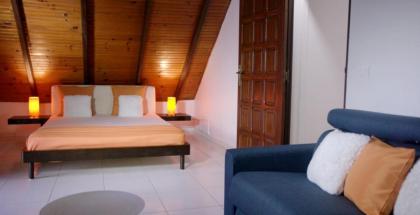 Villa de 5 chambres avec vue sur la mer piscine privee et jardin clos a Saint Francois - image 22