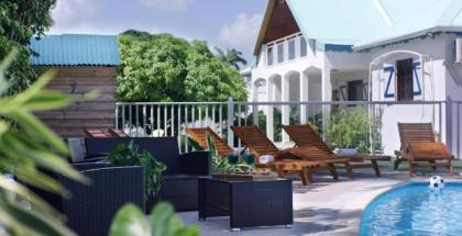 Villa de 5 chambres avec vue sur la mer piscine privee et jardin clos a Saint Francois - image 7