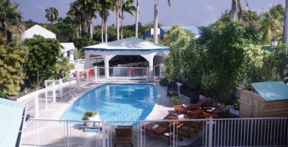 Villa de 5 chambres avec vue sur la mer piscine privee et jardin clos a Saint Francois - image 9