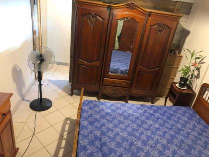Maison de 2 chambres avec terrasse et wifi a Vieux Habitants - image 10