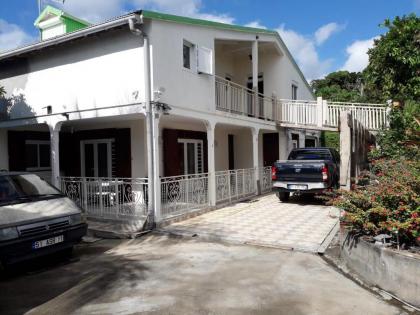Maison de 3 chambres avec vue sur la mer terrasse et wifi a Vieux Habitants - image 5