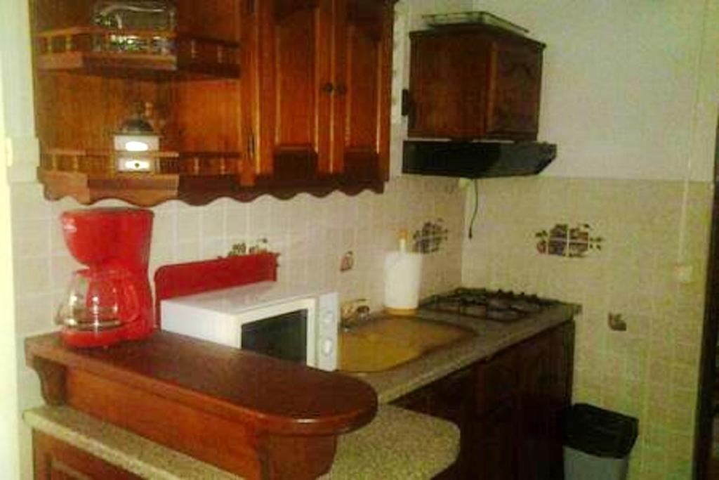 Appartement d'une chambre avec piscine partagee balcon et wifi a Sainte Anne a 6 km de la plage - image 2