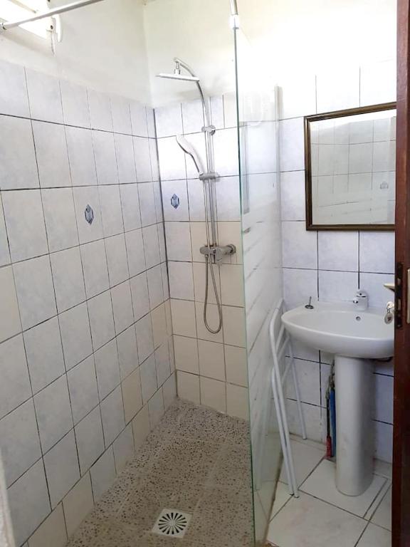 Apartment with 3 bedrooms in SainteRose with wonderful sea view shared pool enclosed garden 8 km from the beach - image 6