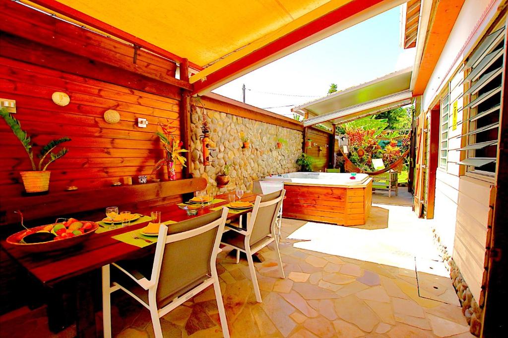 JADEN KREYOL - Gîte de charme avec jacuzzi au centre de la Guadeloupe - main image