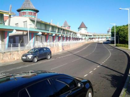 Maison de 2 chambres avec piscine partagee jardin clos et wifi a Le Moule - image 21