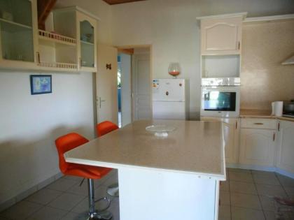 Maison d'une chambre avec jardin amenage et wifi a Petit Bourg - image 6