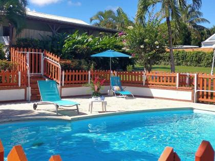 Bungalow d'une chambre a Plessis Nogent Sainte Rose a 100 m de la plage avec piscine partagee jardin clos et wifi