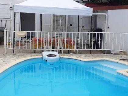 Maison de 3 chambres avec piscine privee terrasse amenagee et wifi a Morne A l'Eau - image 23