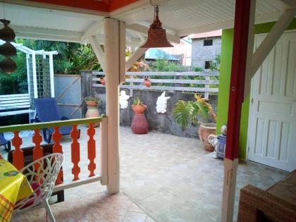 Villa d'une chambre avec piscine privee jardin clos et wifi a Trois Rivieres - image 4