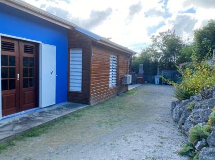 Villa de 4 chambres avec vue sur la mer piscine privee et jardin clos a Saint Francois - image 15