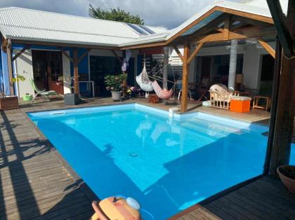 Villa de 4 chambres avec vue sur la mer piscine privee et jardin clos a Saint Francois - image 16